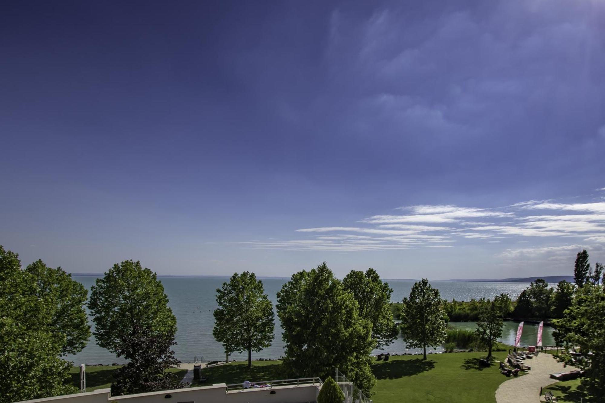 Kenese Bay Garden Resort & Conference Balatonkenese Exteriér fotografie